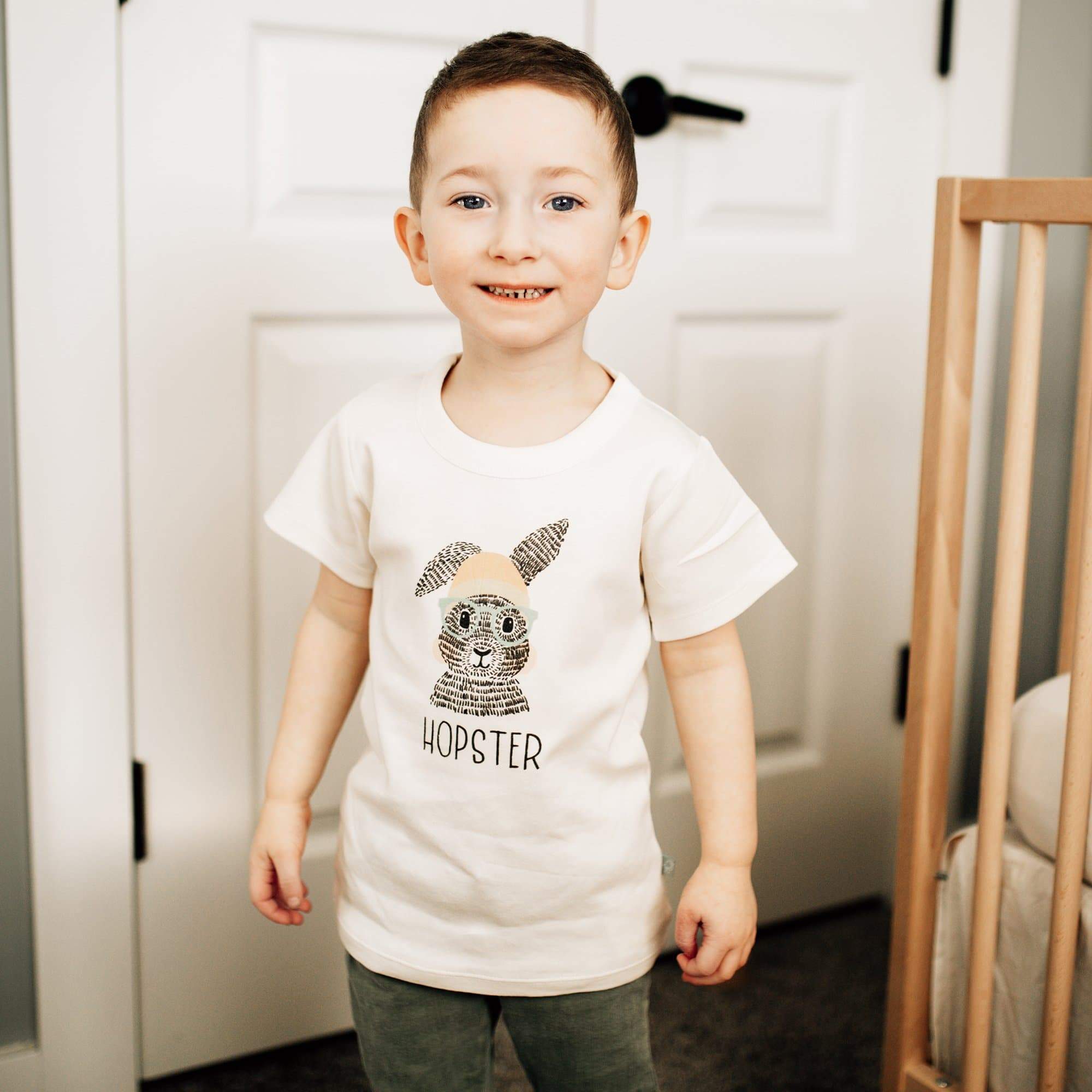 graphic tee | hopster
